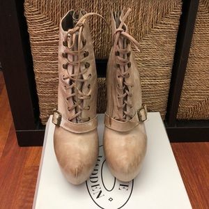 Steve Madden Platform Boot